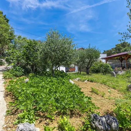 1 Bedroom Gorgeous In * Omišalj
