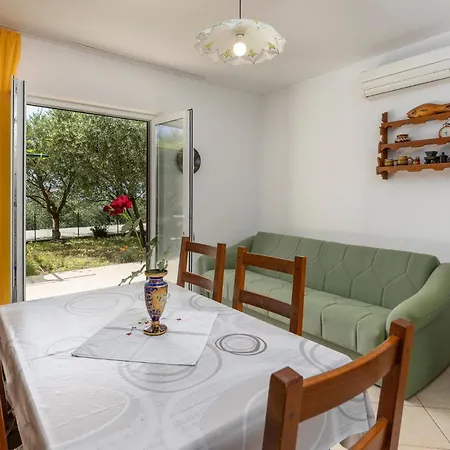 Apartament 1 Bedroom Gorgeous In *