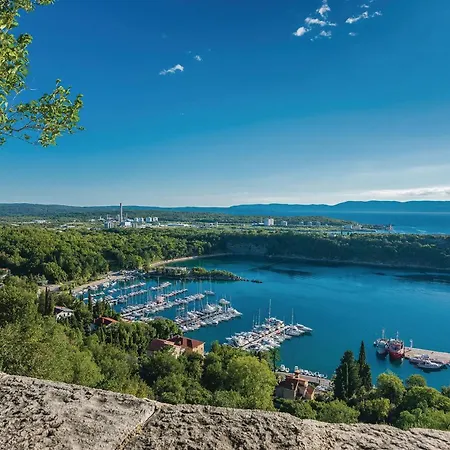 1 Bedroom Gorgeous In